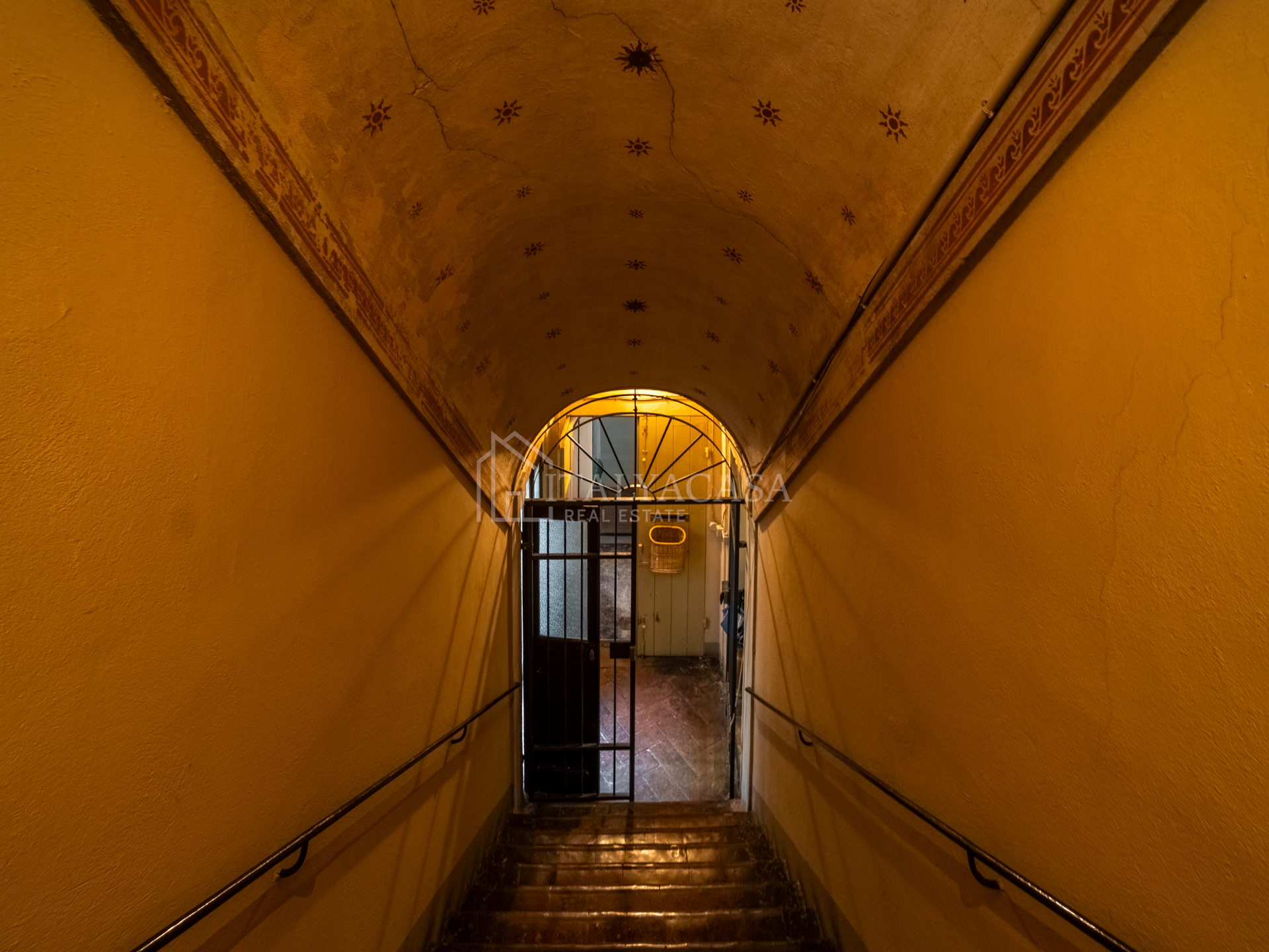 antica scala di accesso