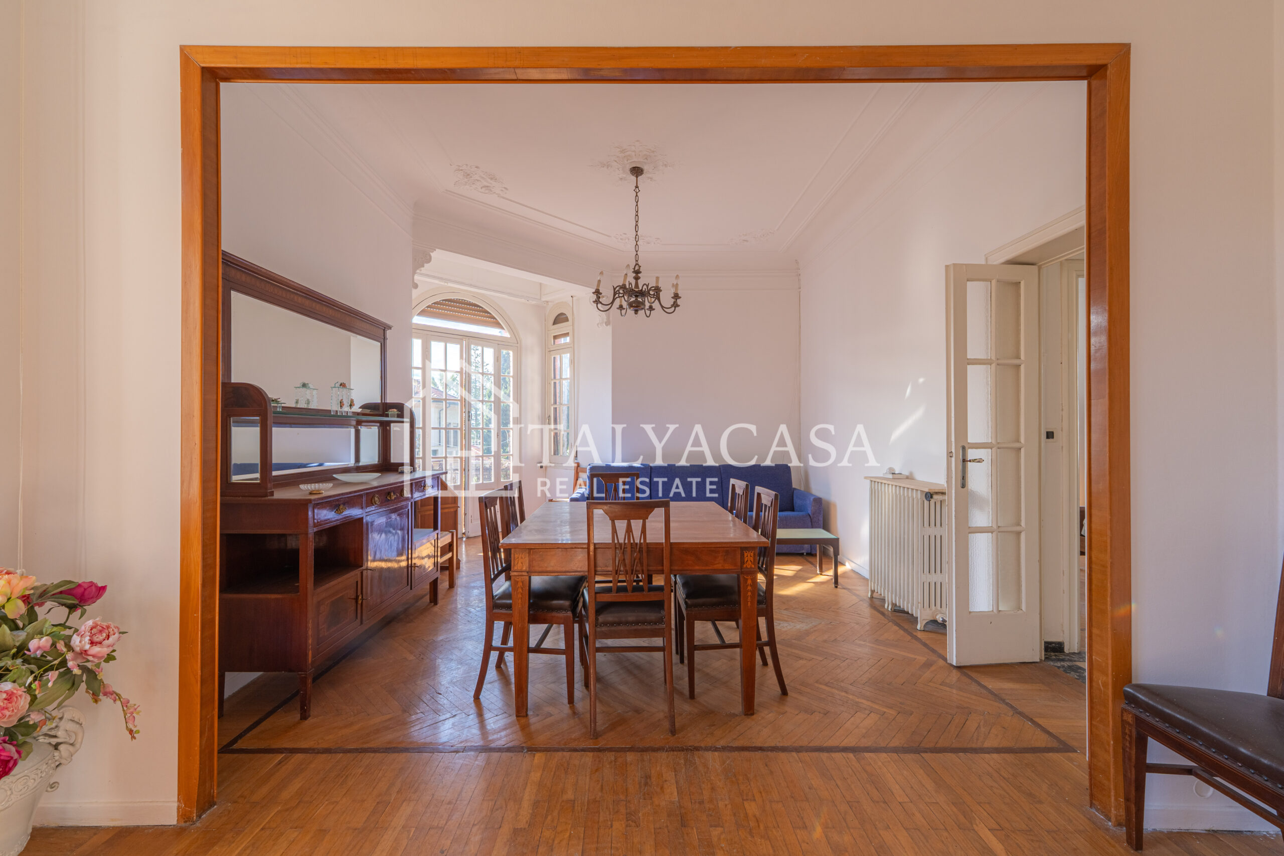 appartamento in zona foce di sanremo con posti auto e giardino, vicino alle spiagge ed alla ciclabile