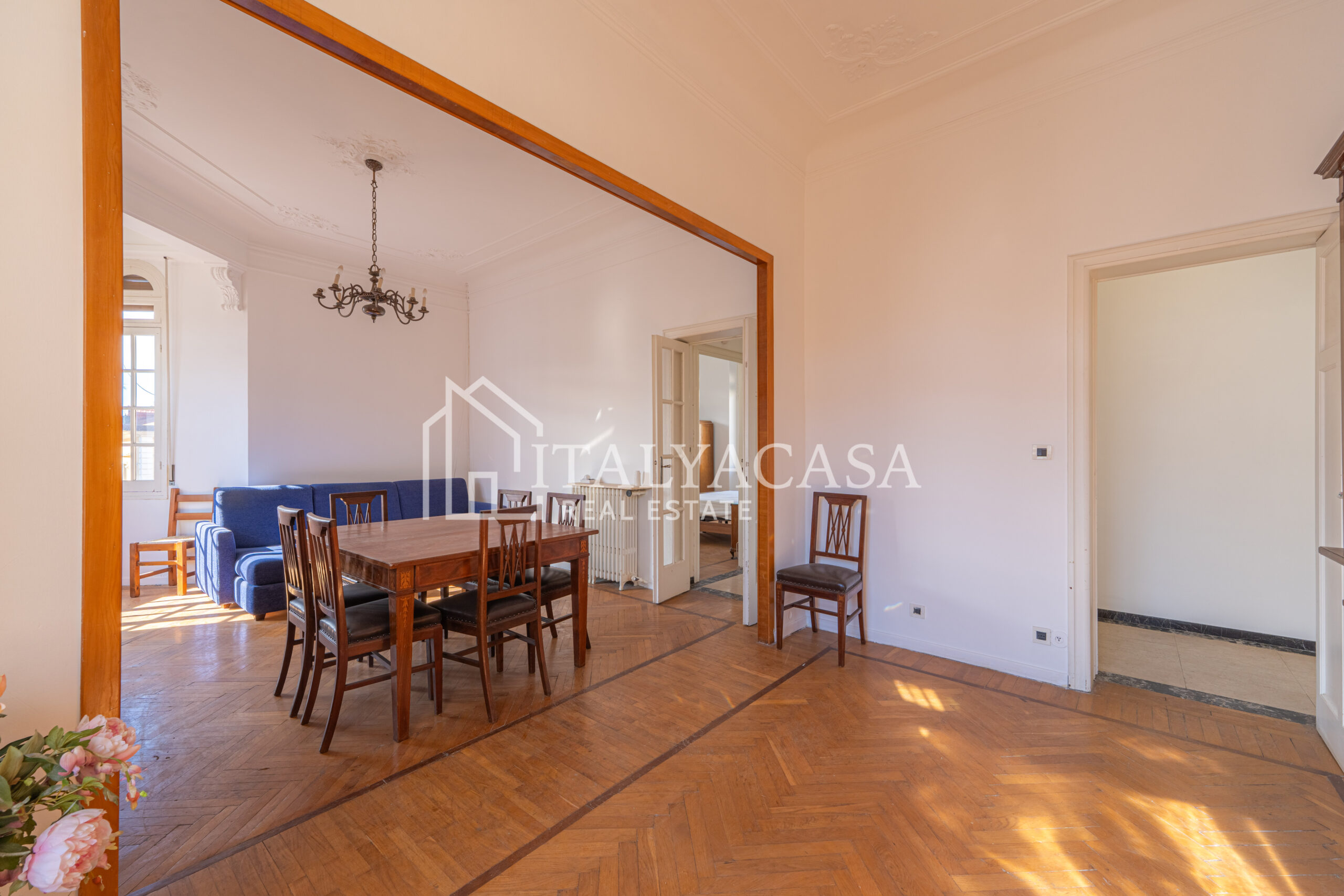 appartamento in zona foce di sanremo con posti auto e giardino, vicino alle spiagge ed alla ciclabile