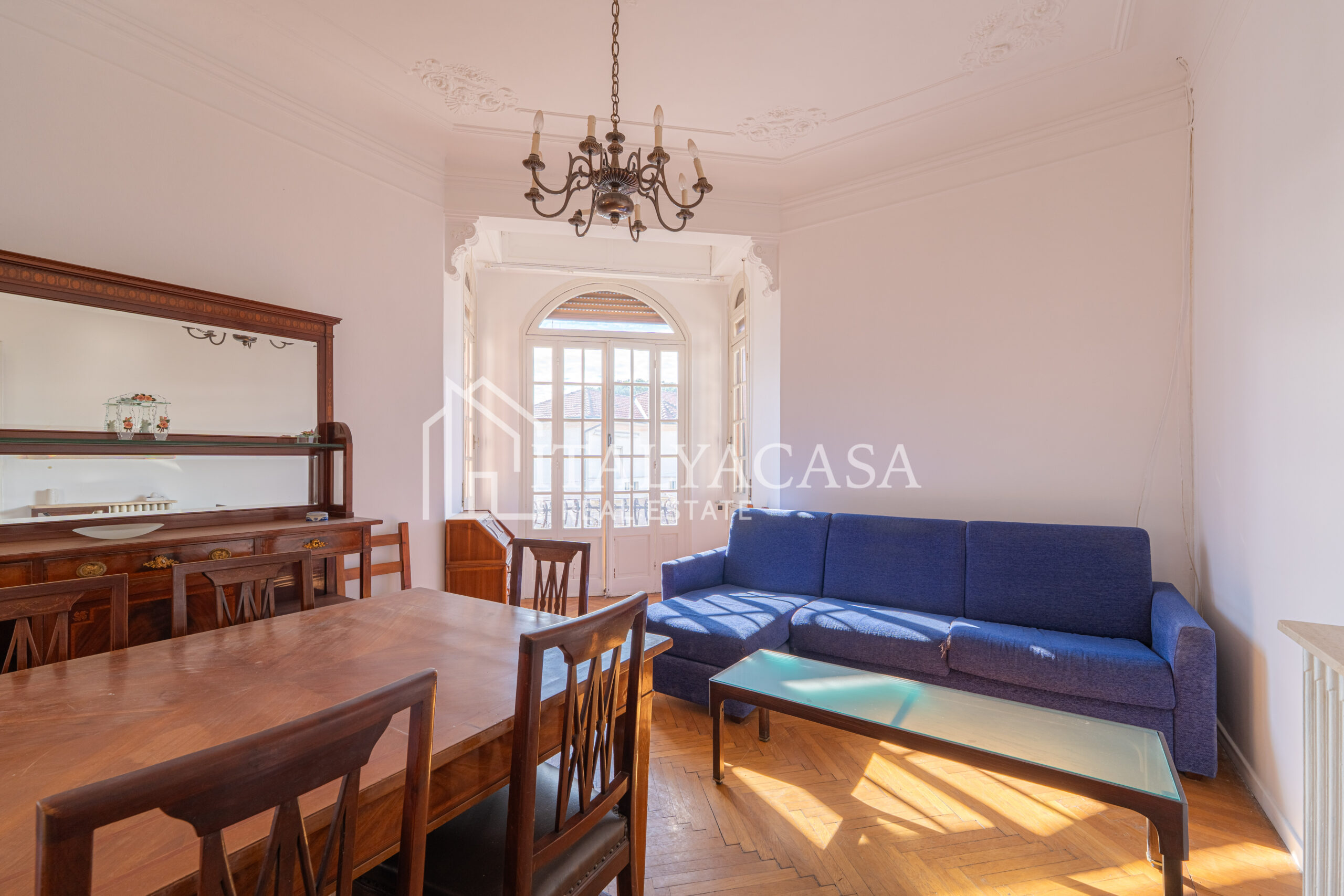 appartamento in zona foce di sanremo con posti auto e giardino, vicino alle spiagge ed alla ciclabile