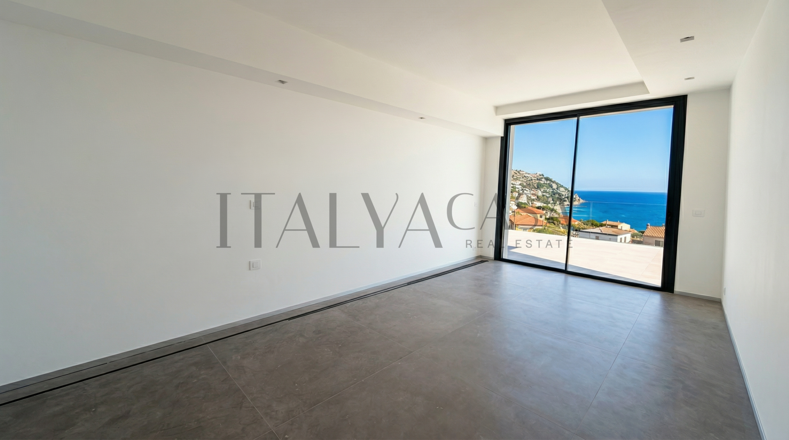 villa con piscina e vista mare, riviera dei fiori