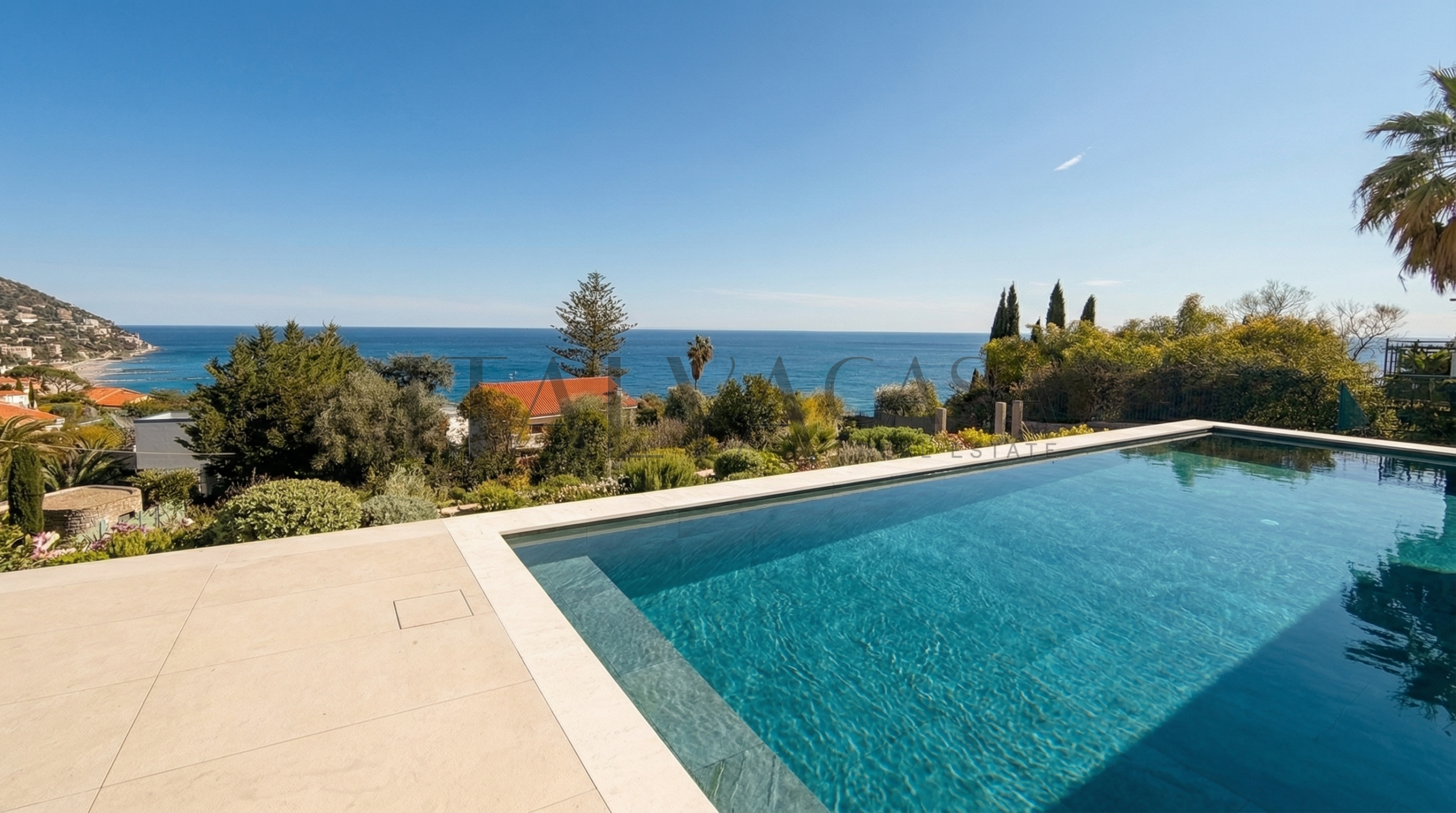 villa con piscina e vista mare, riviera dei fiori